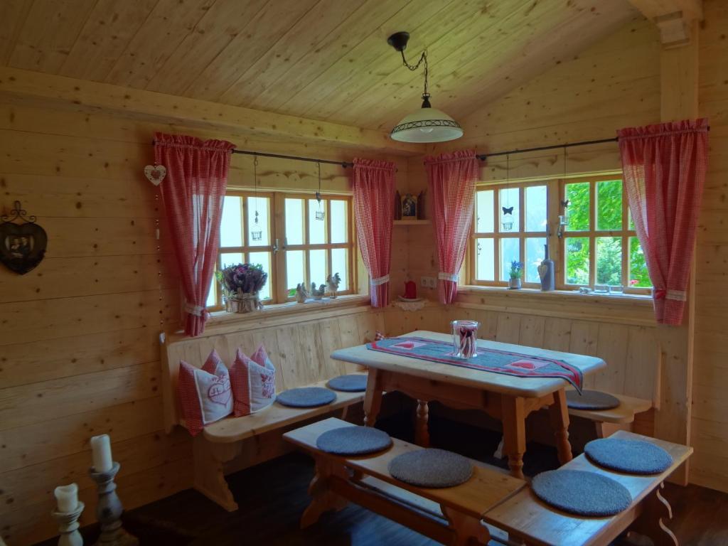 Haus Bichl Apartment Финкенберг Екстериор снимка