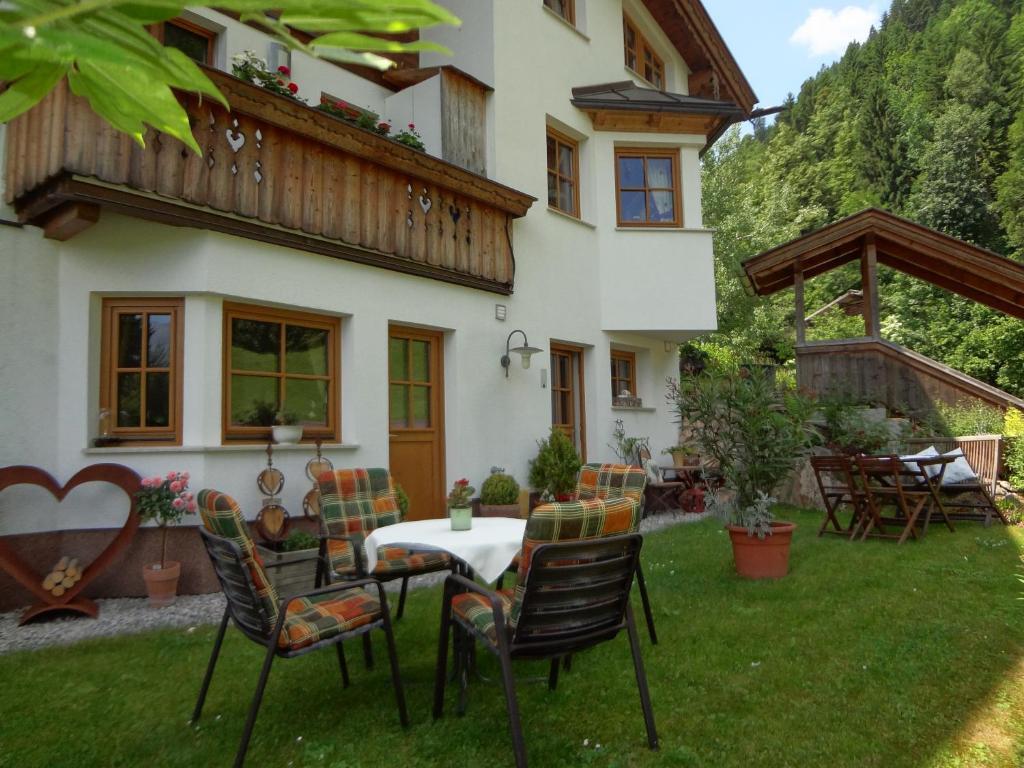 Haus Bichl Apartment Финкенберг Екстериор снимка