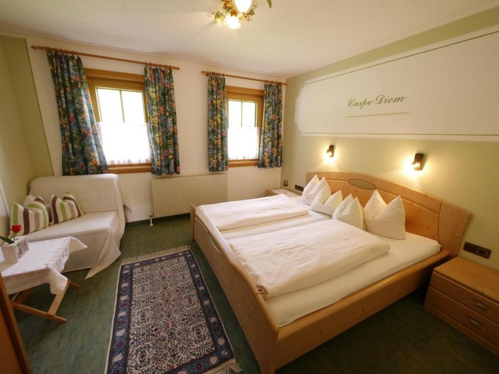 Haus Bichl Apartment Финкенберг Стая снимка